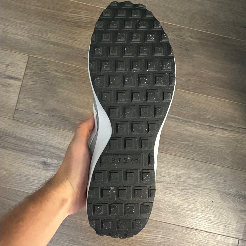 Men’s Nike Waffle Debut Sneaker Shoes (Grey Fog/White) - Picture 11 of 13